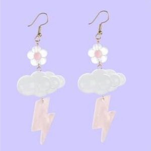 LIGHTNING CLOUD FLOWER DANGLE EARRINGS